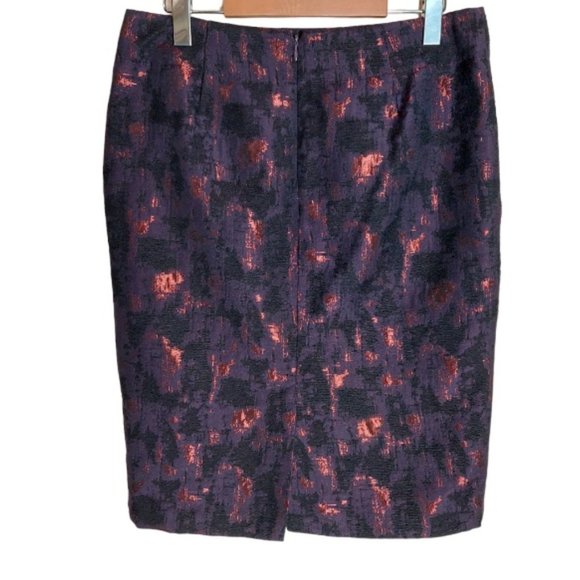 Lord & Taylor Metallic Plum Purple Black Print Pencil Skirt - Size 6 - Picture 2 of 6